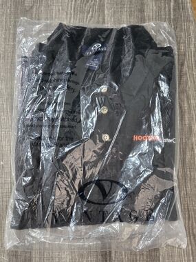 New Vantage HOOTER'S Mastercard  Men’s Black Polo Shirt
